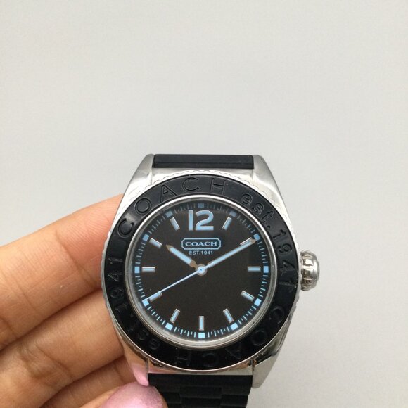 Coach Boyfriend Watch Unisex 38mm Silver Tone Black Dial Blue Index New Battery main image 10